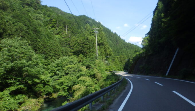 サラサドウダン街道