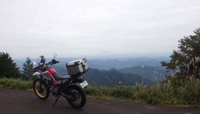 名もなき田舎道