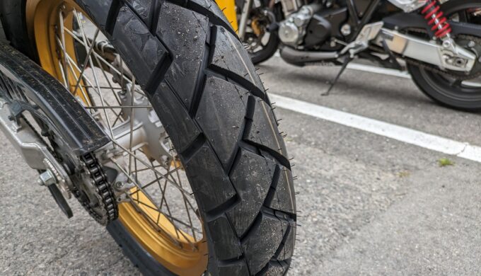 交換後のタイヤ