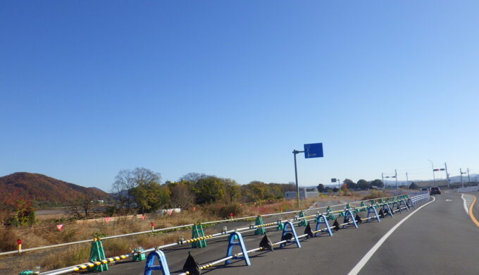 木曽川堤防道路