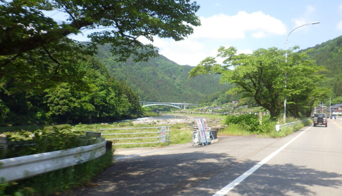 国道156号線