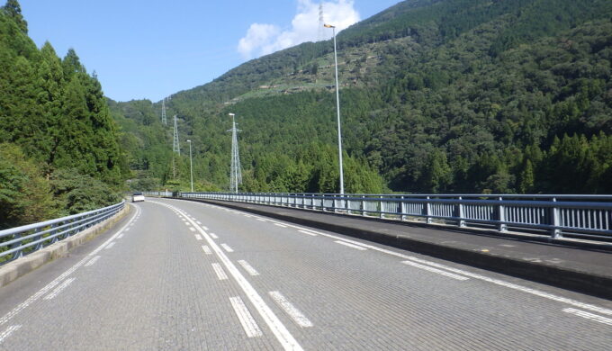 国道157号線